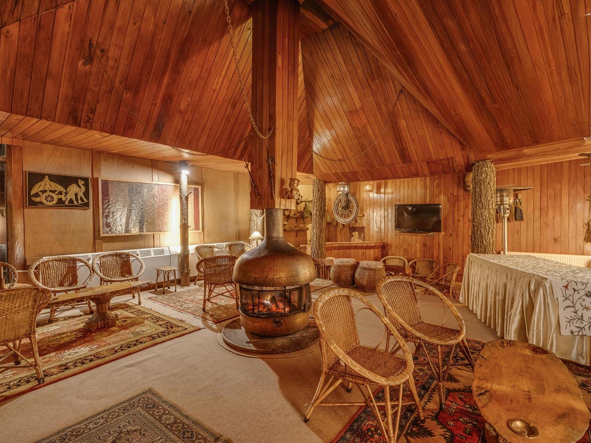 100 m2, 1 yatak odalı, 1 banyolu , Pahalgam bölgesinde Dış mekan fotoğraf